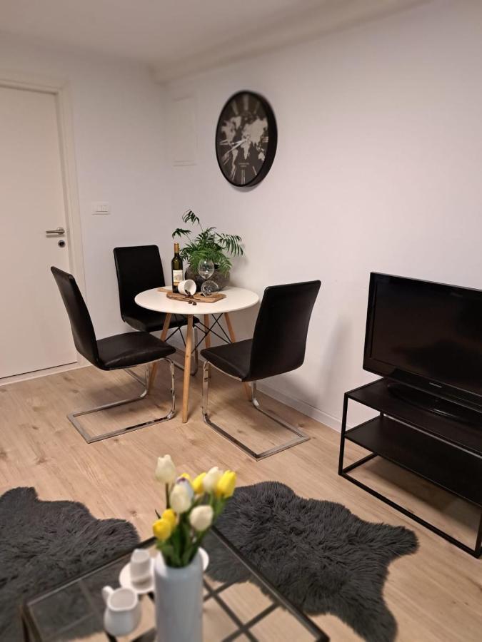 ザダルStudio Apartman Marisアパートメント エクステリア 写真